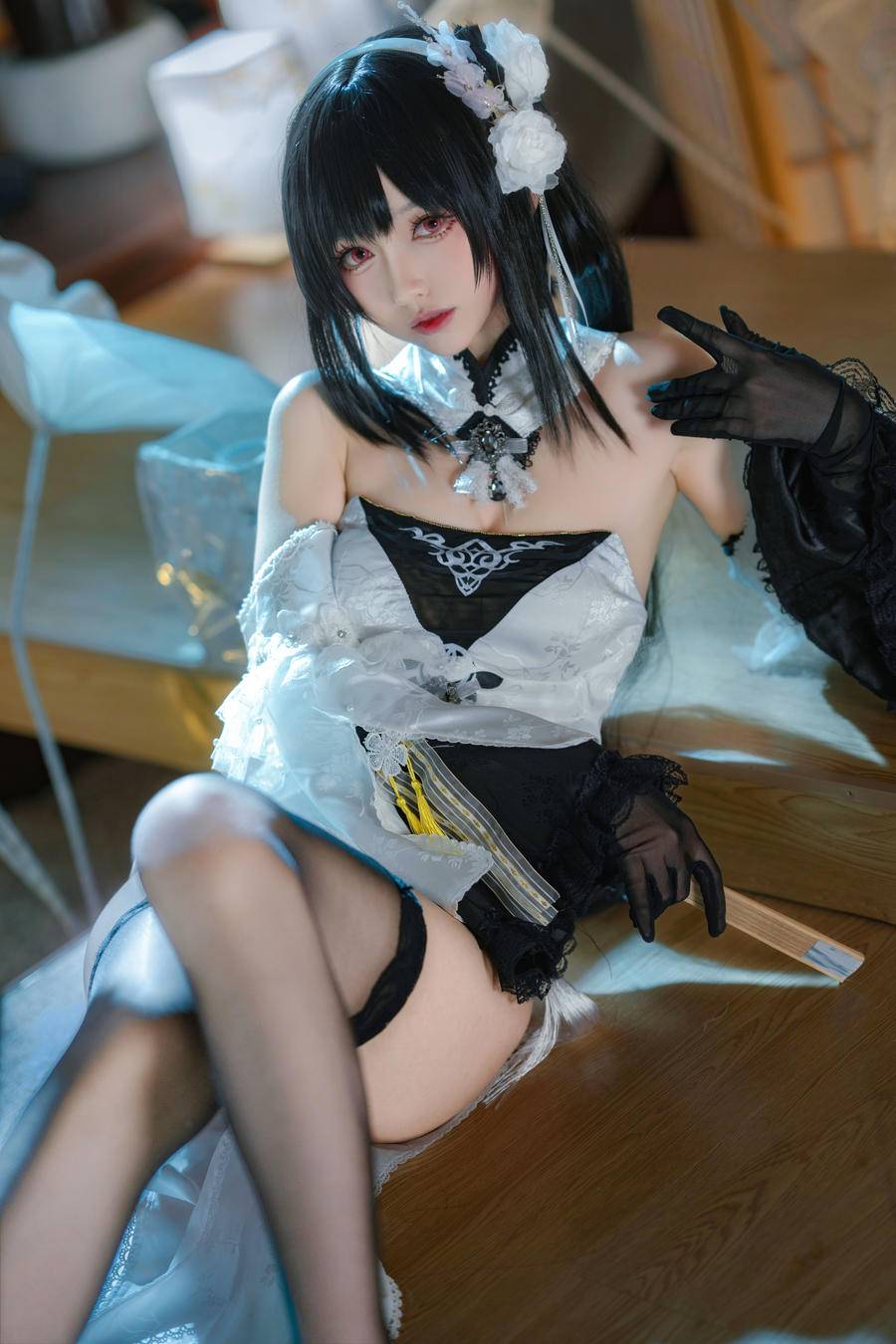 2b560432f3e63-0
