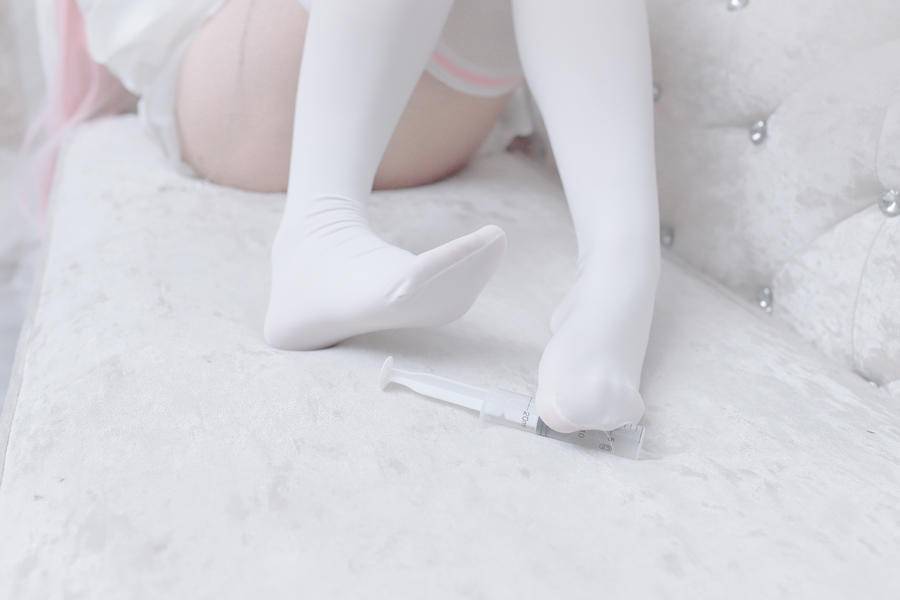 d19bd00b2e607-0_1