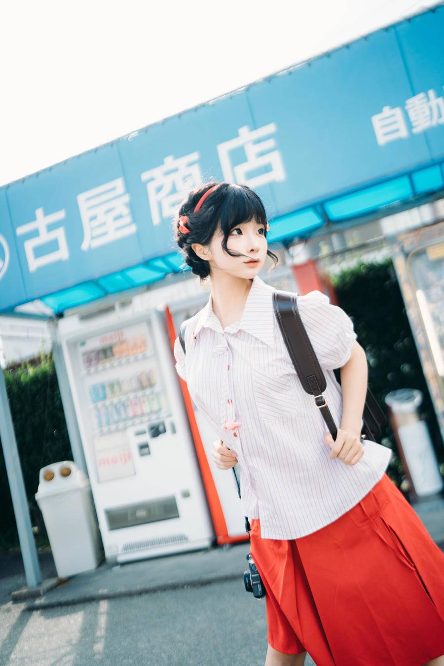 0ad86b794100a-0