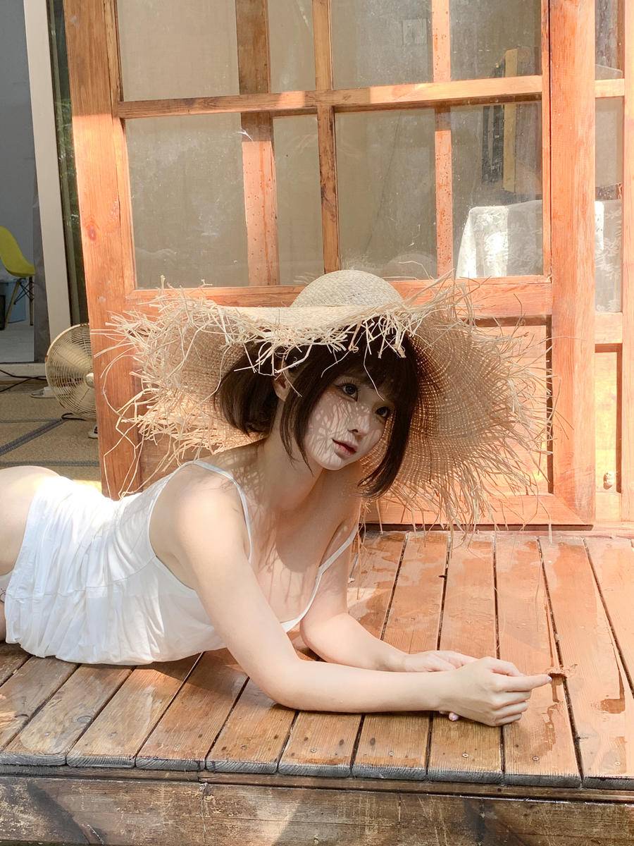 77c605a866473-0