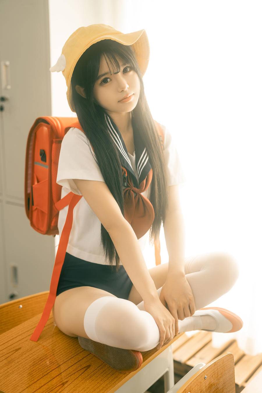 1b2331e5a6970-0_1