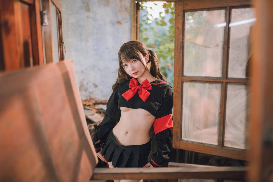 5bcf546916a4b-0