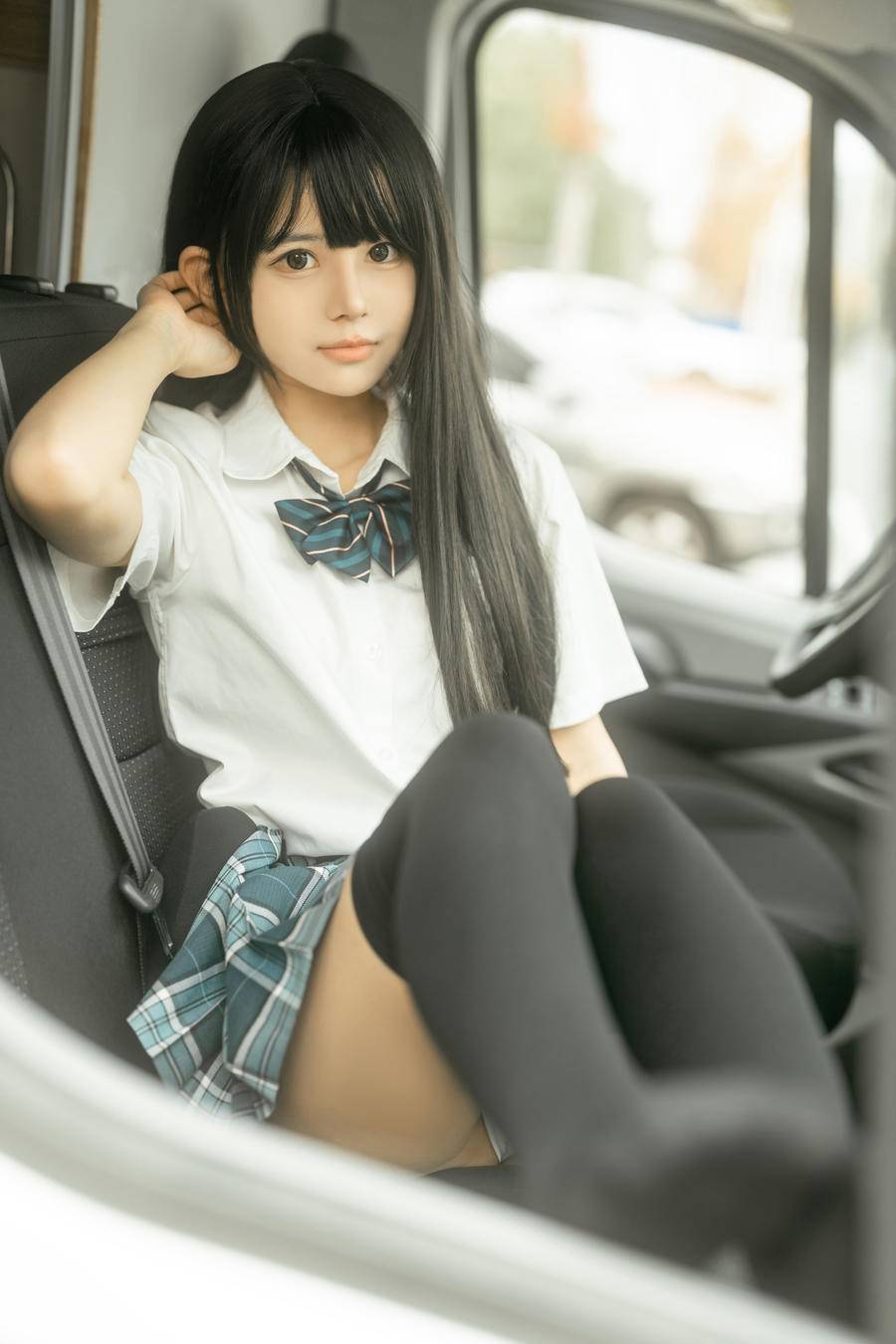 5d626d33182ef-0_1