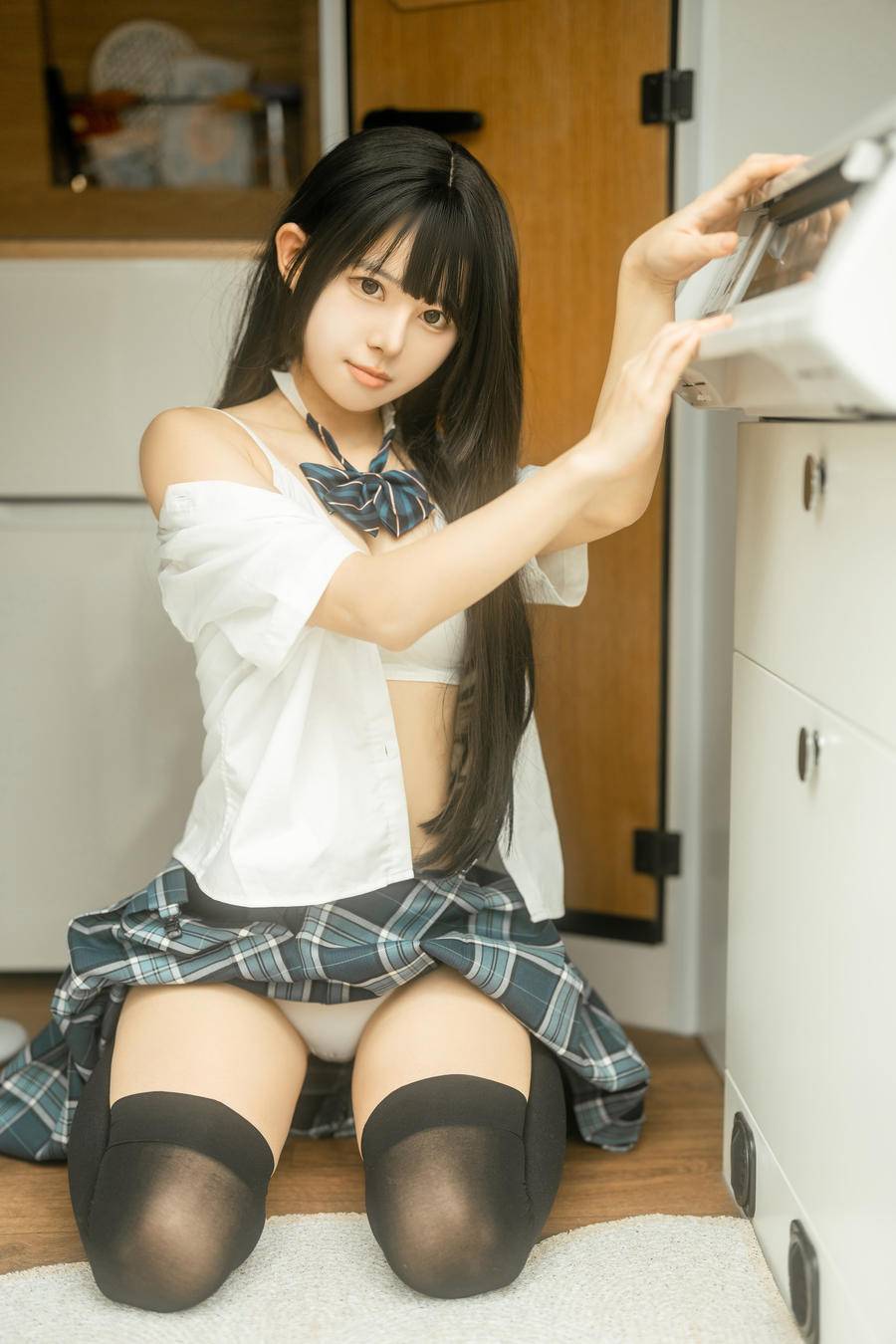 d52fb8b442119-0_1