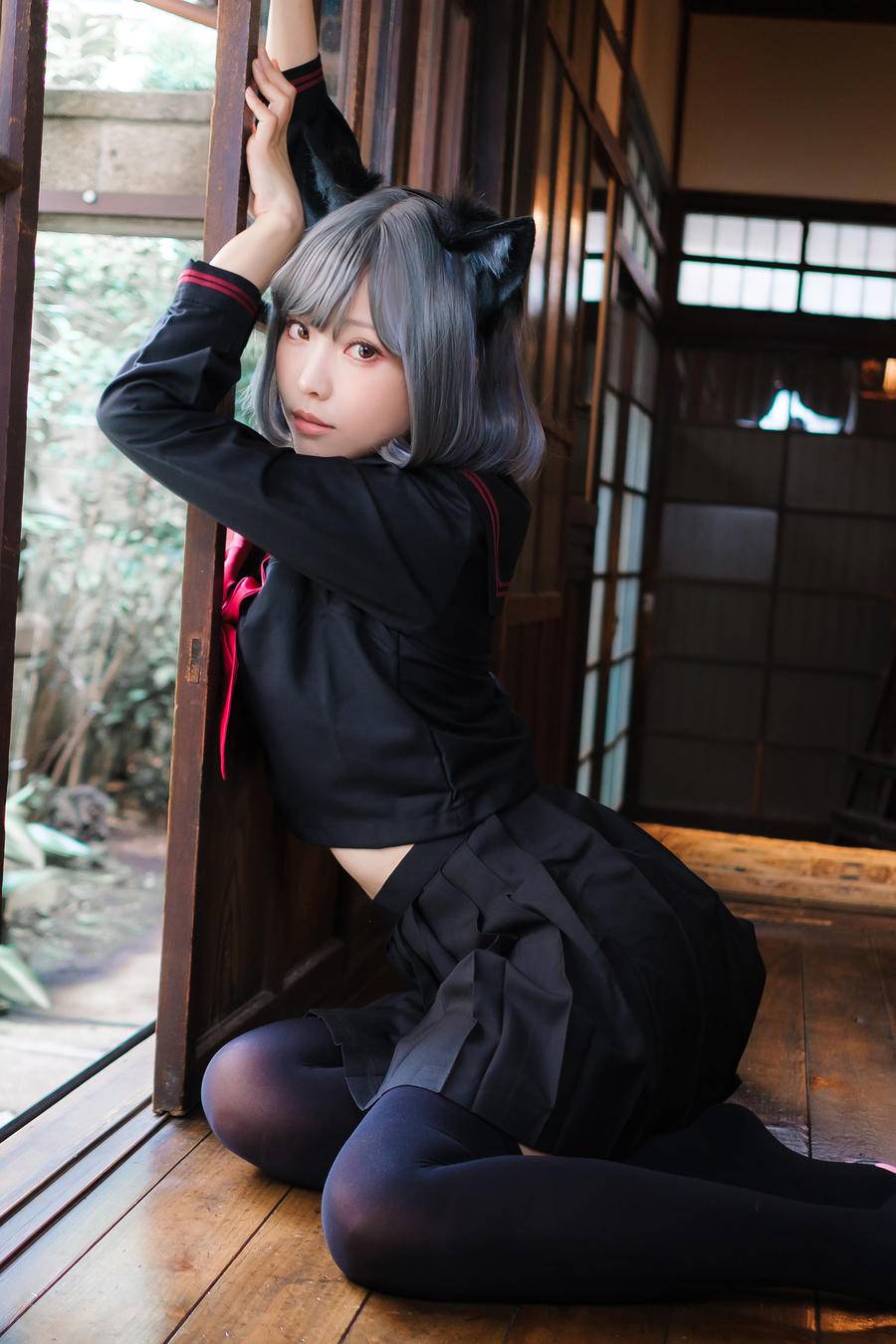 2f546531f47b4-0