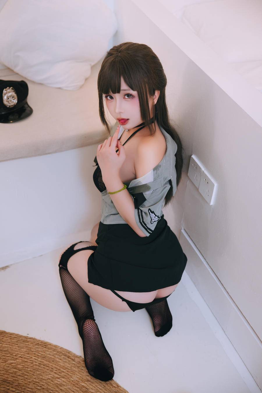 4460d381f442e-0_1
