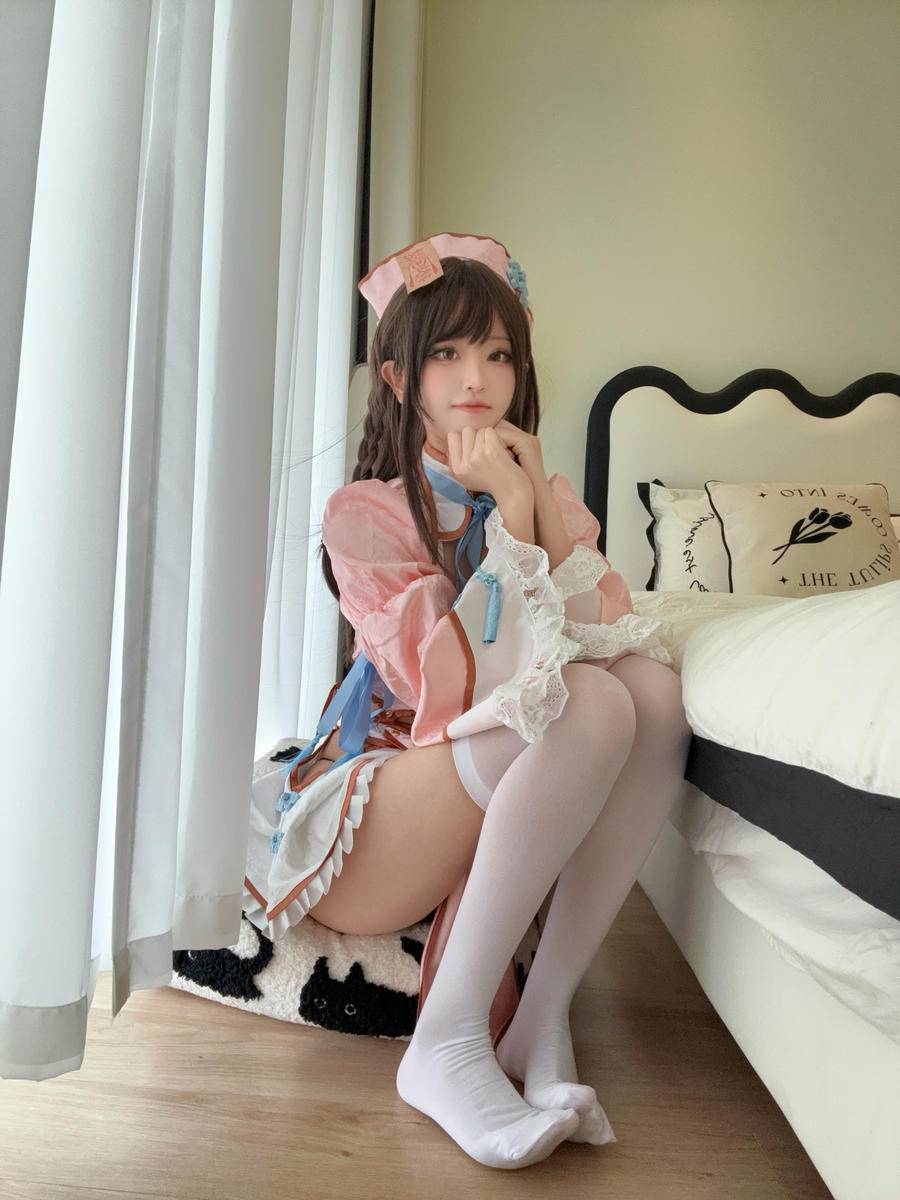 ce7cc584c32d7-0
