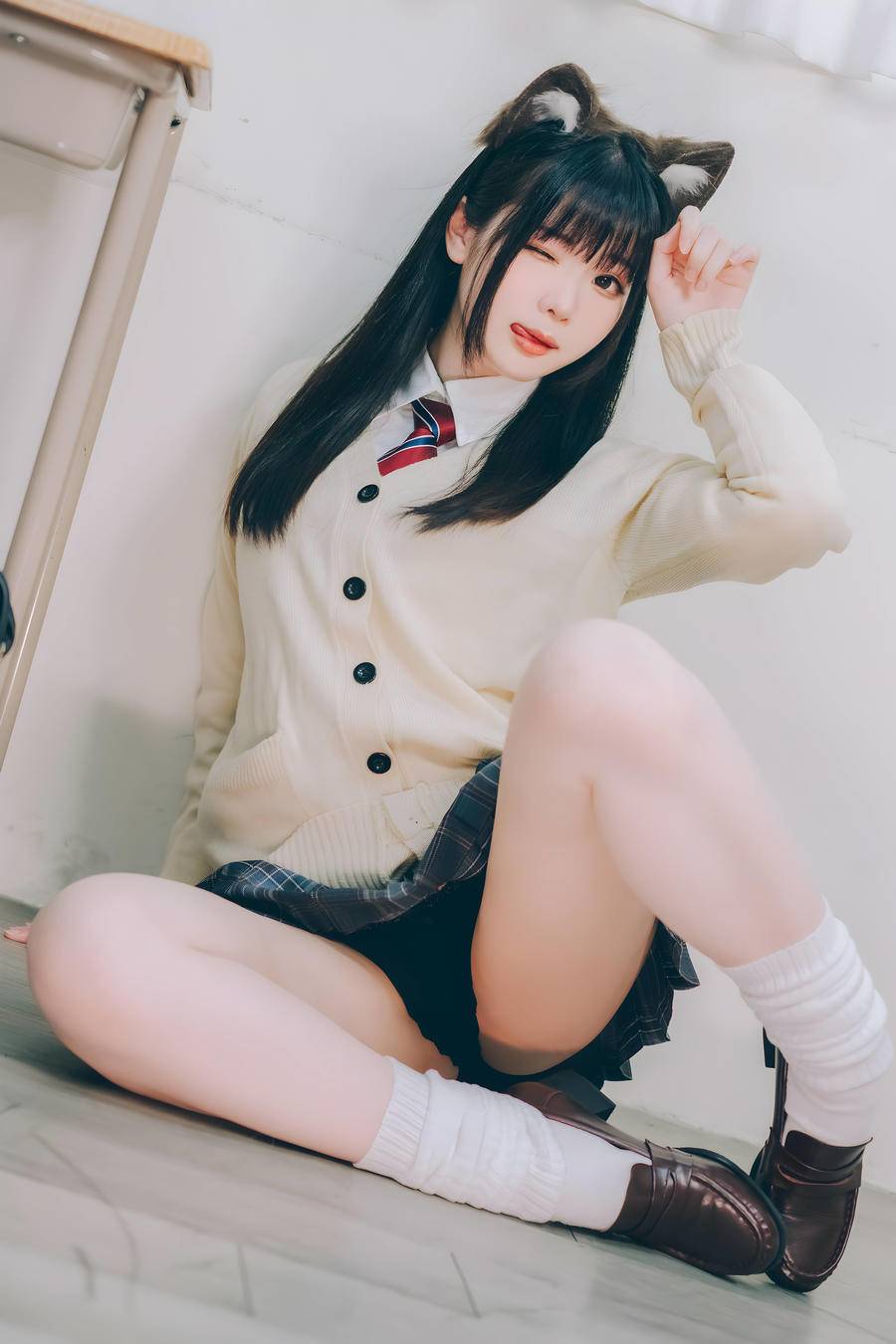 d8231bd6df239-0