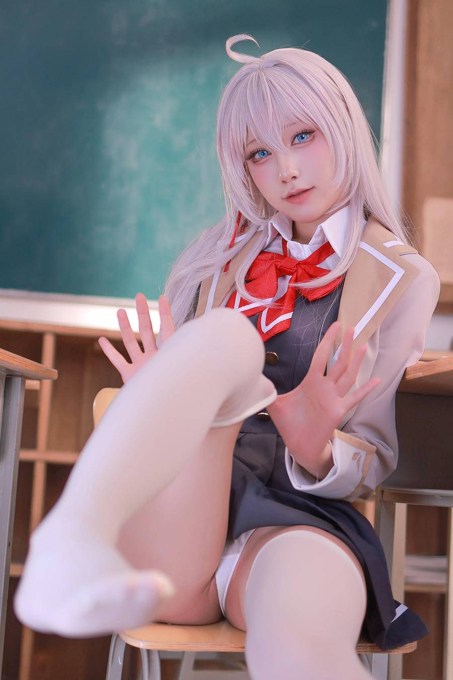 e9a74789c2385-0