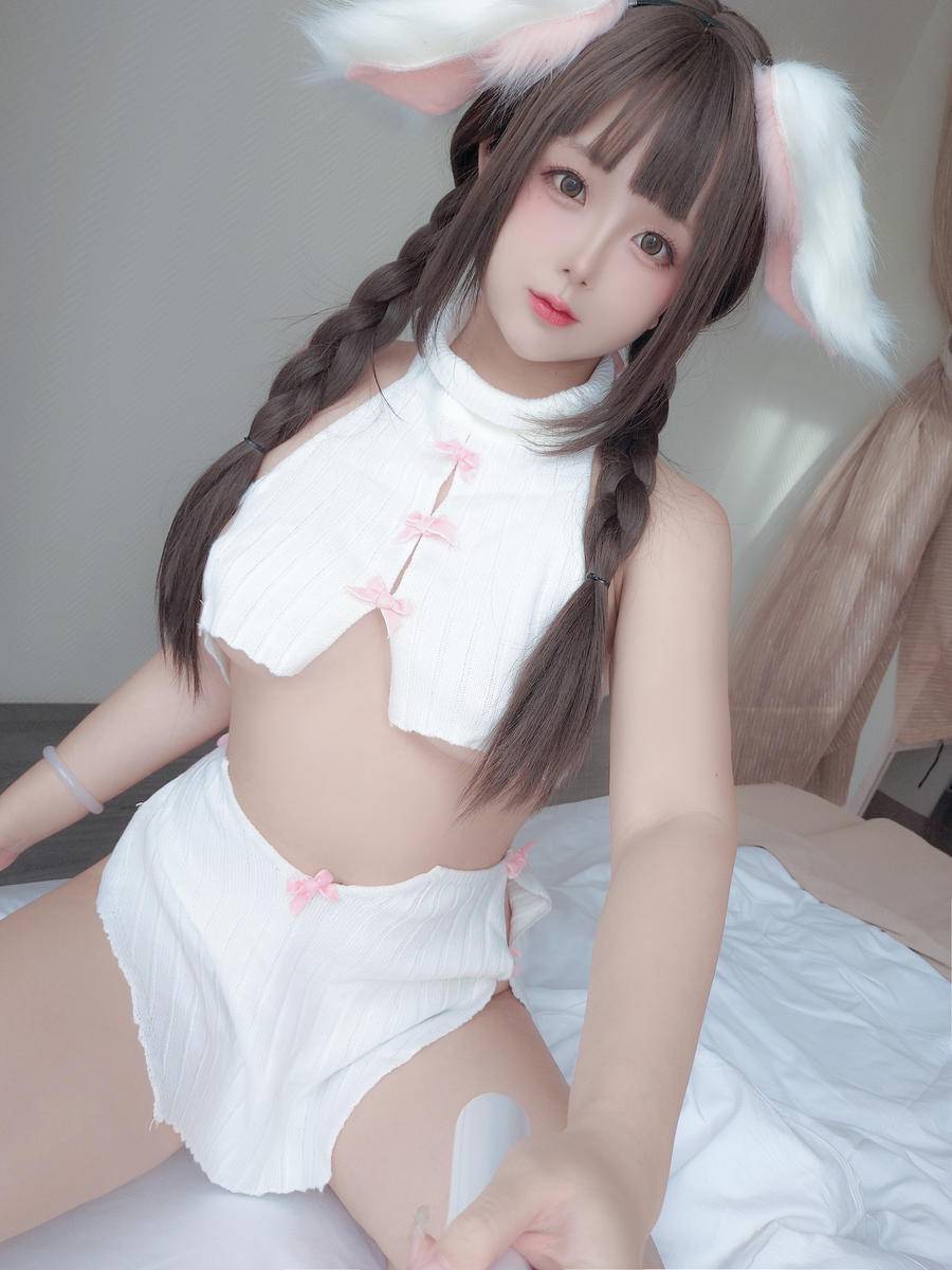 f820442bc36c9-0