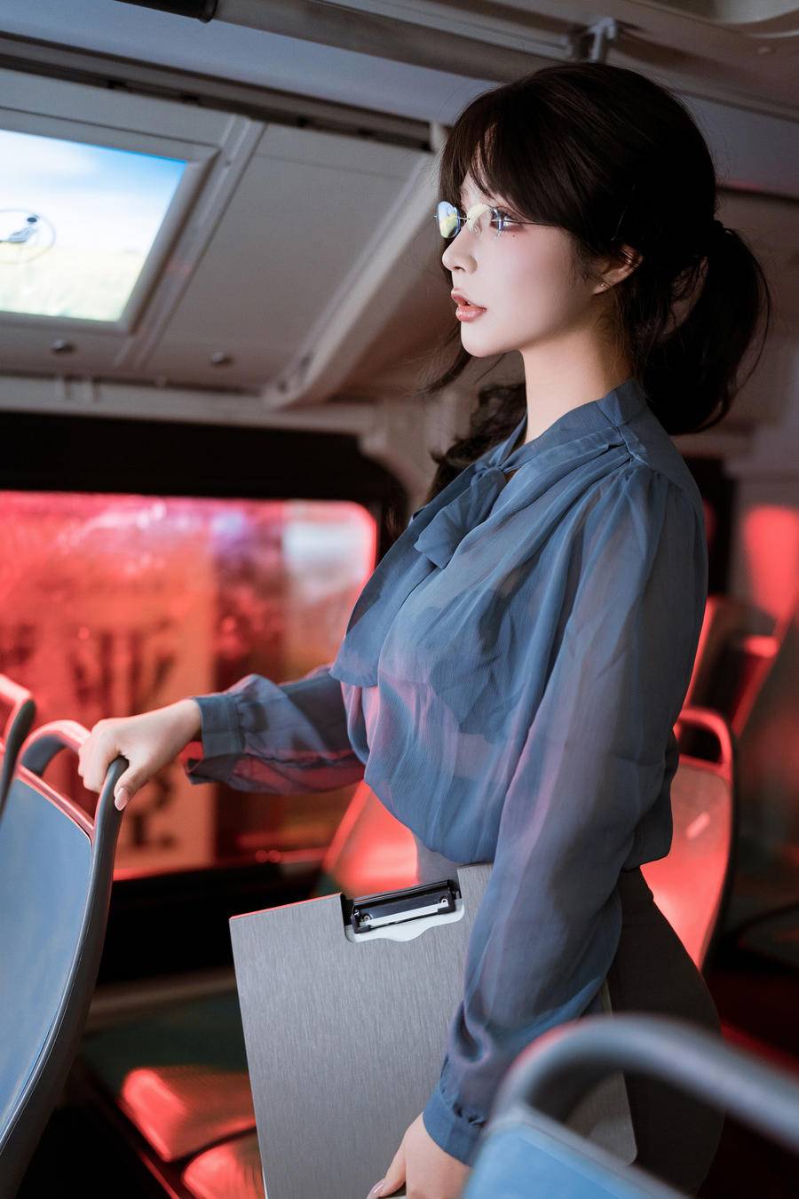 437bb08588eda-0