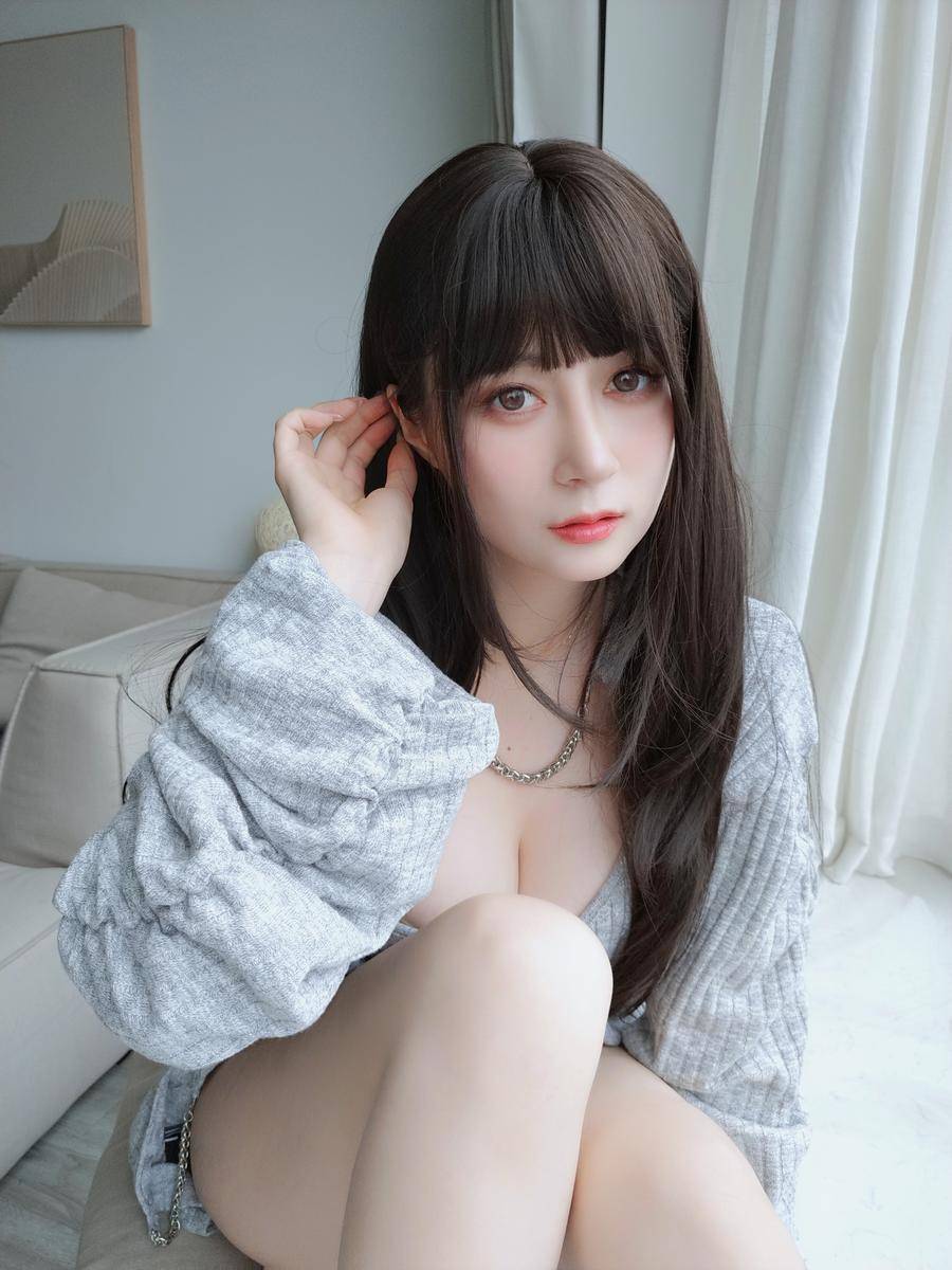 6318402ac83cc-0-1